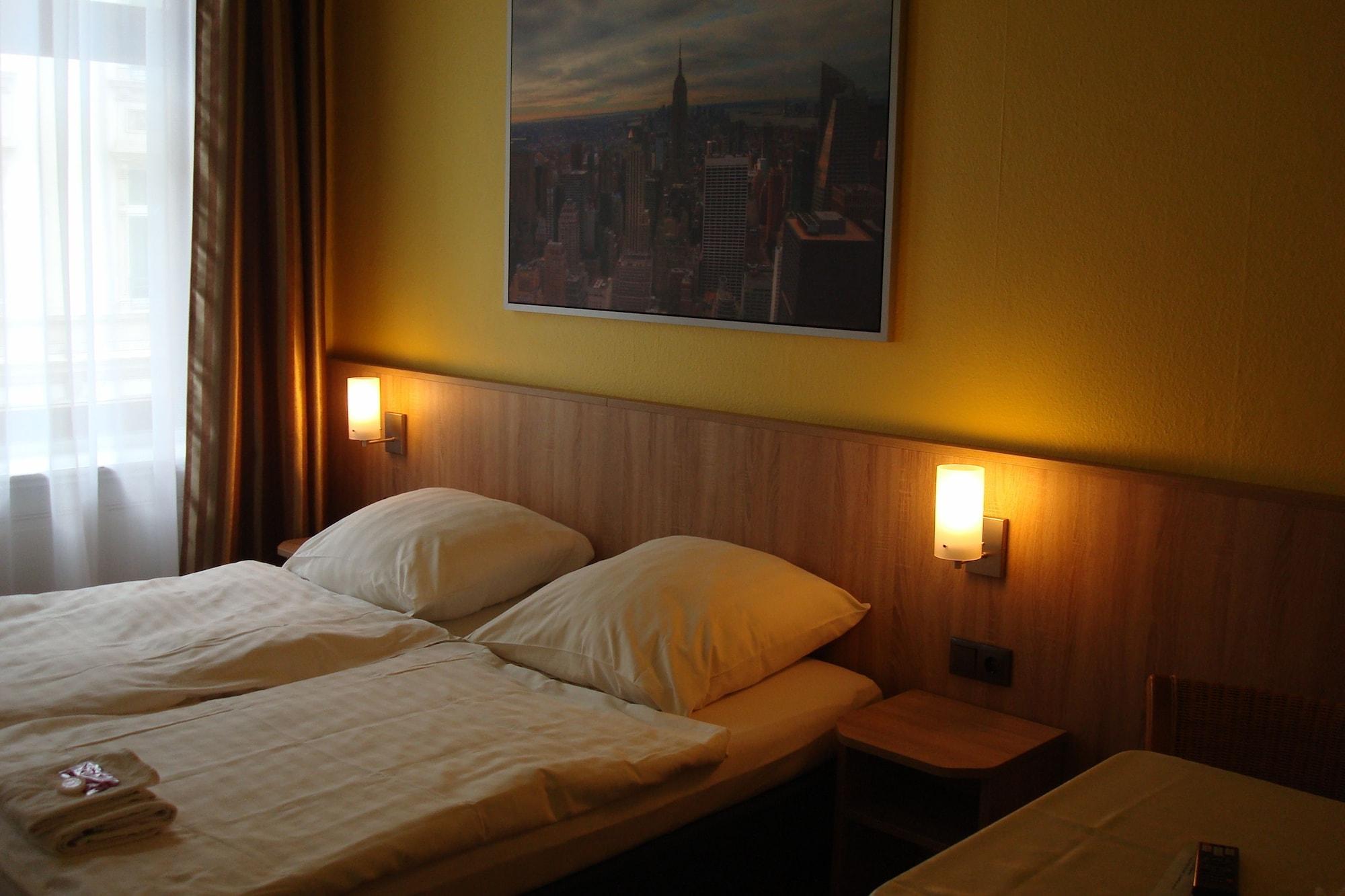 Hotel Kieler Hof Am Hauptbahnhof - Hamburg Central Station 외부 사진