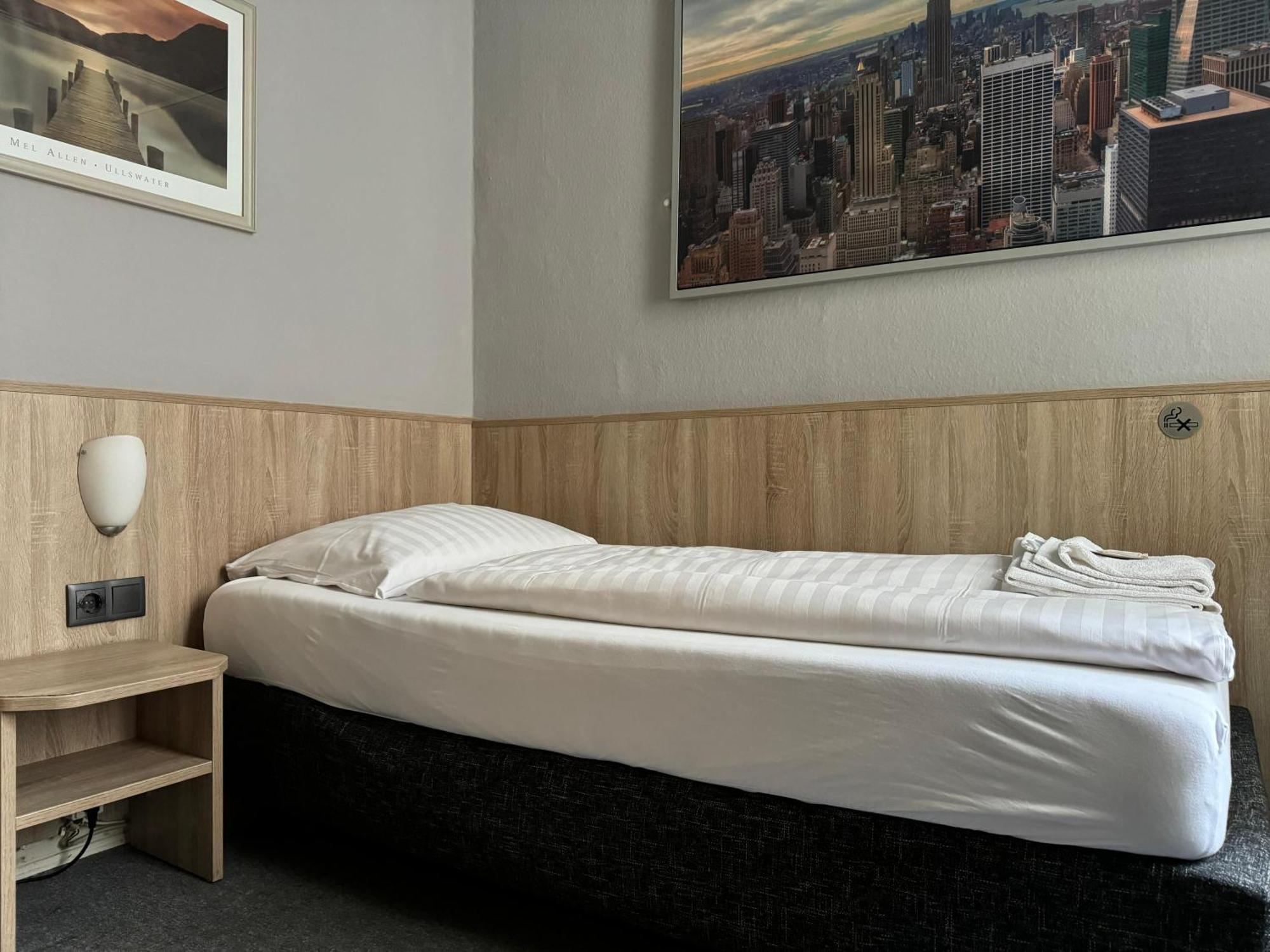 Hotel Kieler Hof Am Hauptbahnhof - Hamburg Central Station 외부 사진