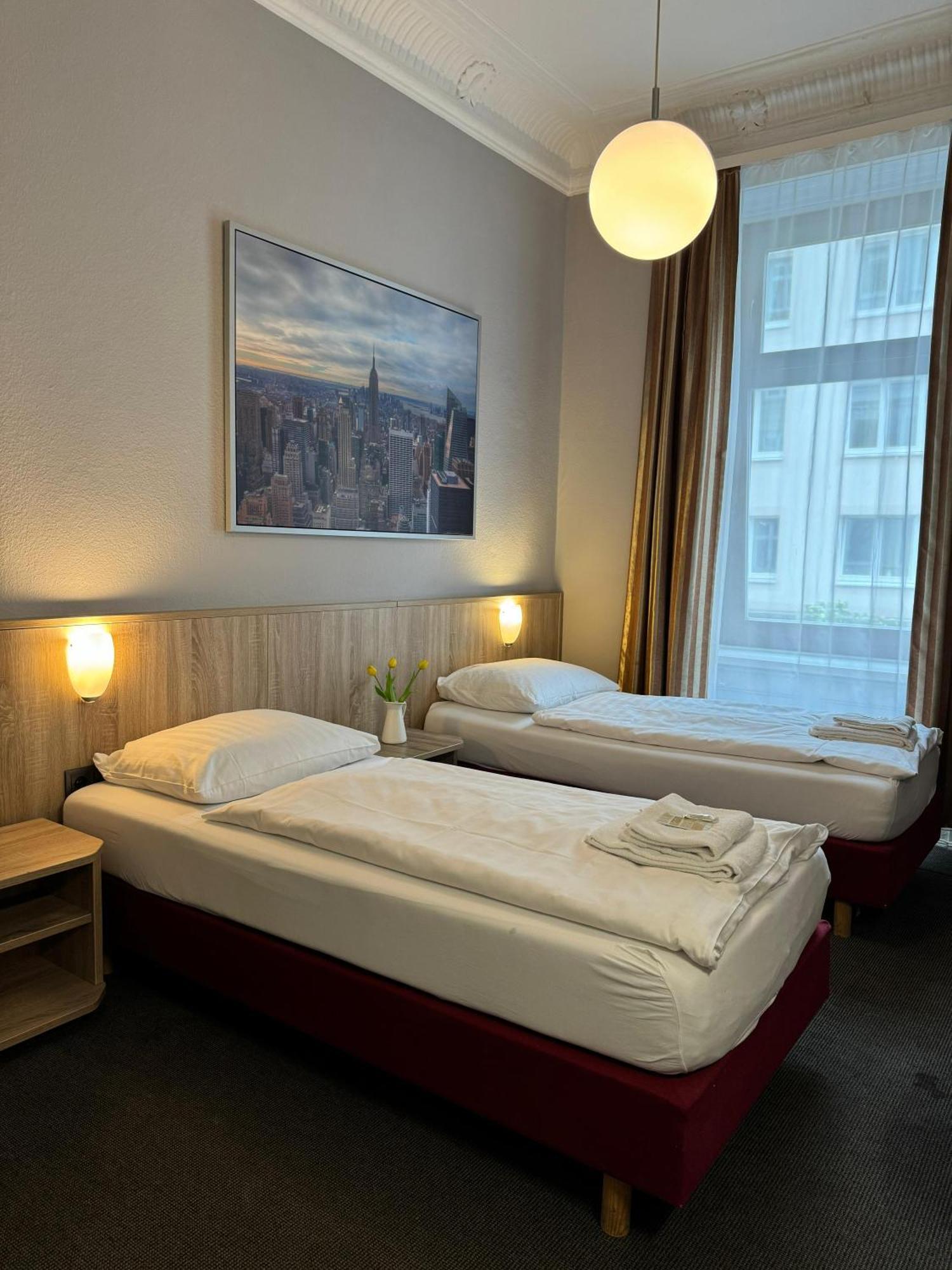 Hotel Kieler Hof Am Hauptbahnhof - Hamburg Central Station 외부 사진