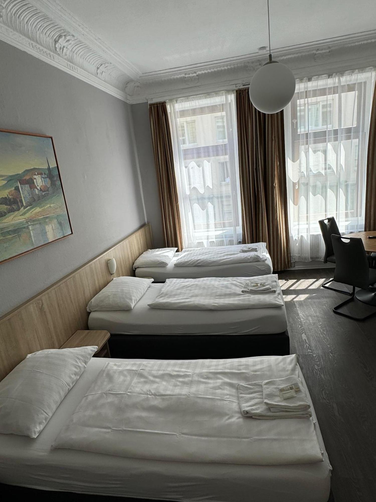 Hotel Kieler Hof Am Hauptbahnhof - Hamburg Central Station 외부 사진
